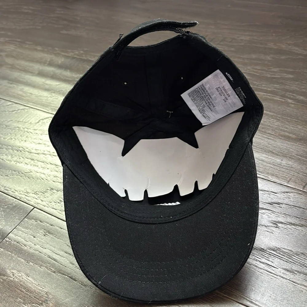 Nike Toddler Club baseball cap,Velcro back,6 vent, embroidered Nike swoosh logo